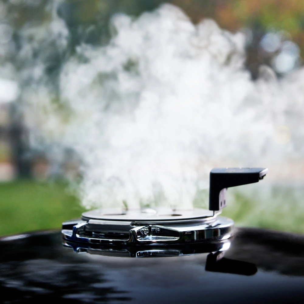 Porcelánzománcozott Summit Kamado E6 grill