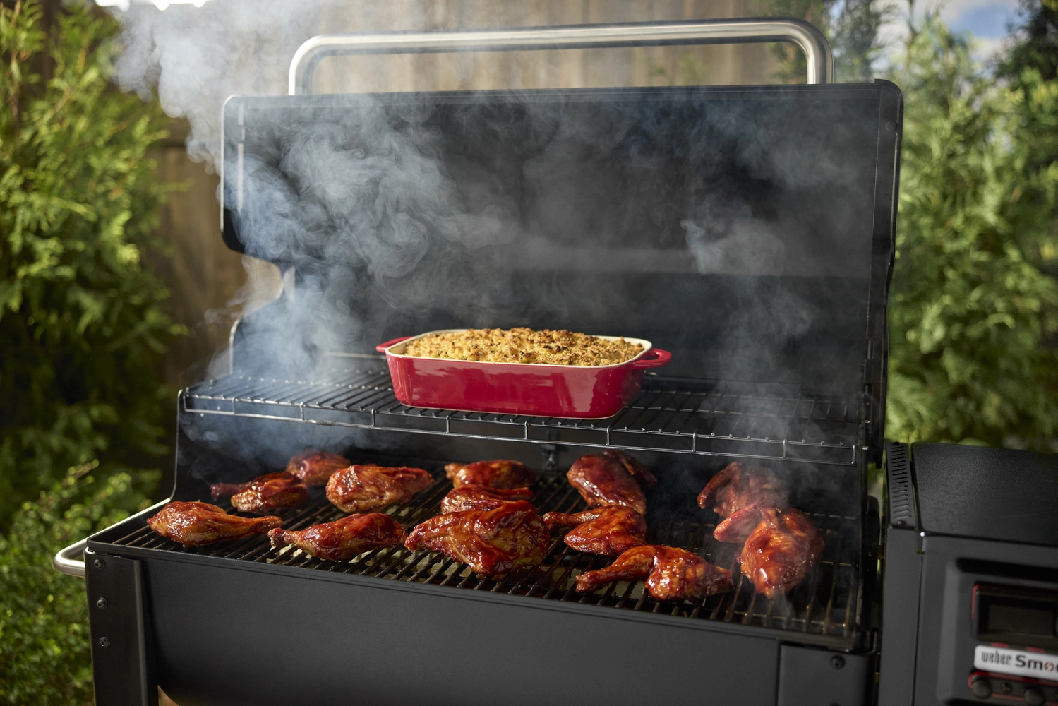 Smoque_Lifestyle_1 weber smoque fatüzelésű pellet grill