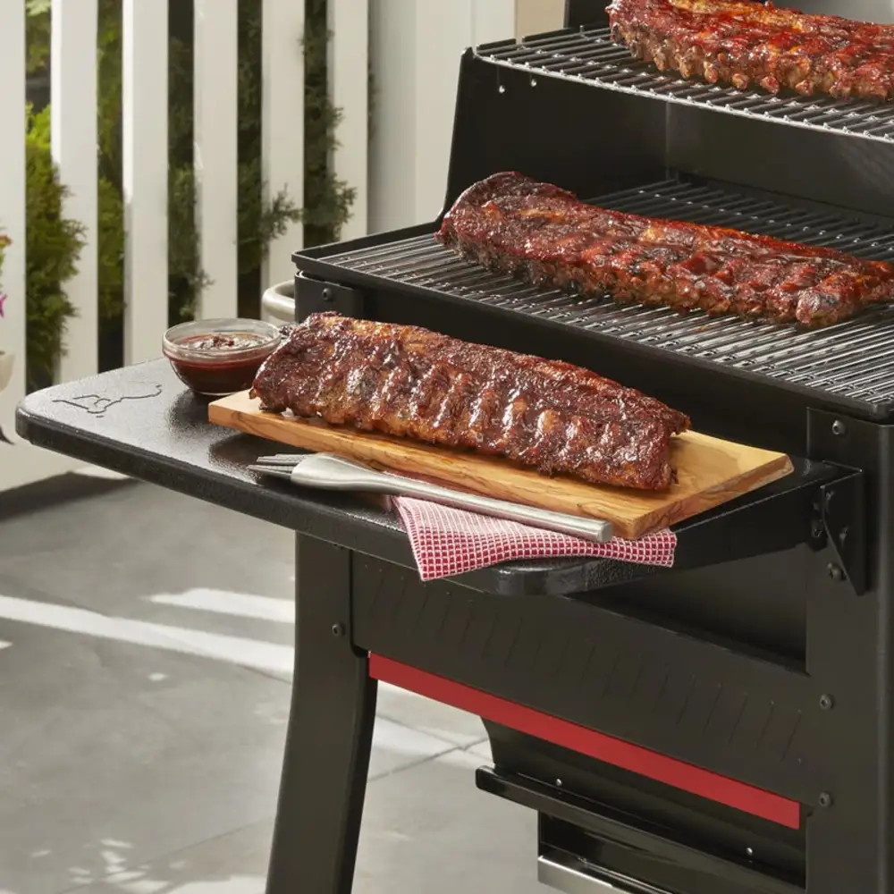Acélból készült asztal Searwood grillekhez